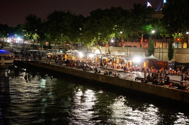 below the Pont Alexande lll